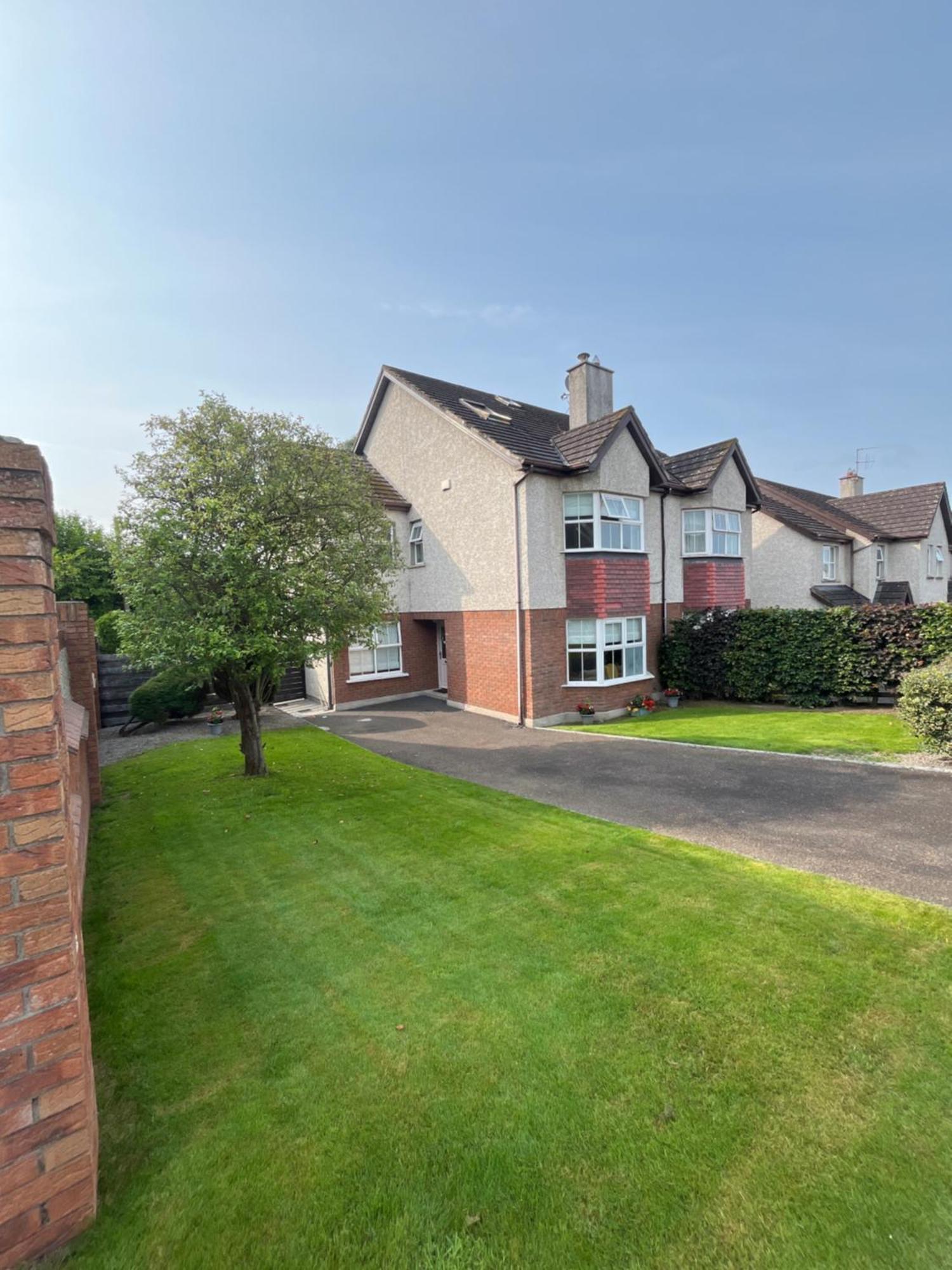 15 Cluain Caoin Nenagh Apartment Exterior photo